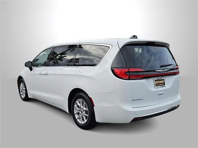 used 2023 Chrysler Pacifica car, priced at $21,500