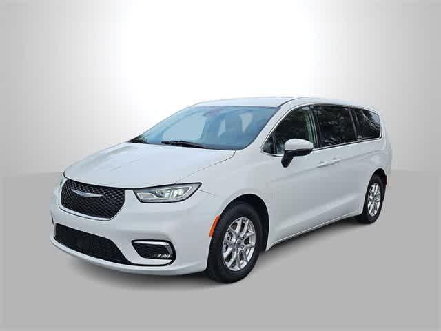 used 2023 Chrysler Pacifica car, priced at $21,500