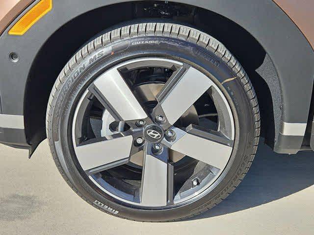new 2025 Hyundai Santa Fe car, priced at $47,104
