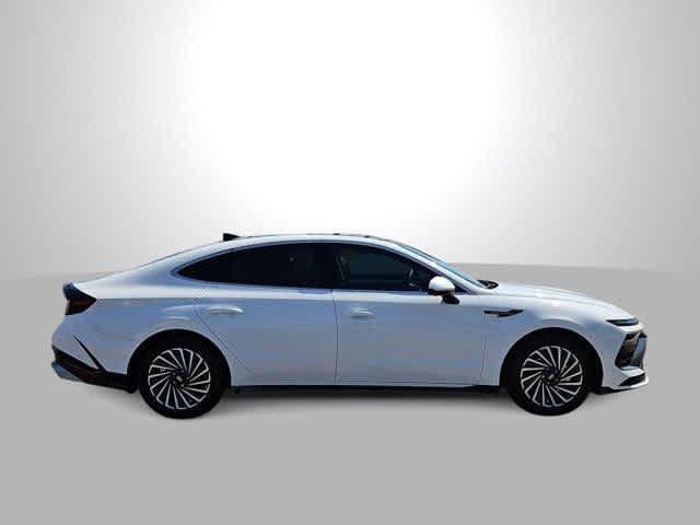 new 2025 Hyundai Sonata Hybrid car, priced at $39,704