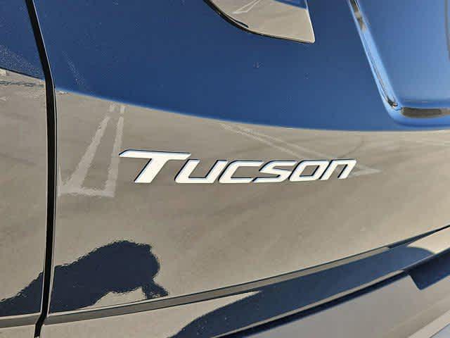 new 2025 Hyundai TUCSON Hybrid car, priced at $38,370