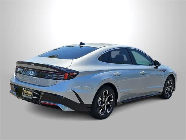 new 2024 Hyundai Sonata car, priced at $29,215