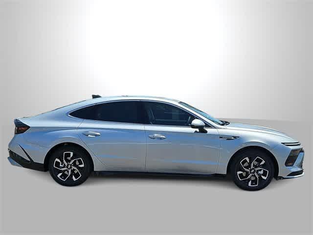 new 2024 Hyundai Sonata car, priced at $29,215