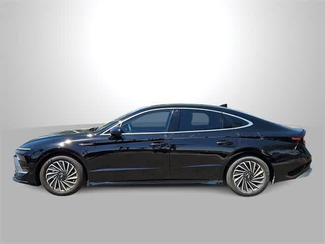 used 2024 Hyundai Sonata Hybrid car, priced at $25,000