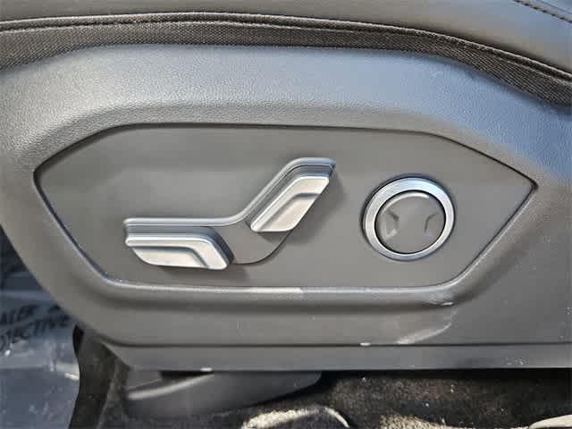 used 2024 Hyundai Santa Fe car, priced at $32,500