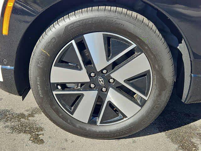 new 2026 Hyundai IONIQ 9 car, priced at $68,705