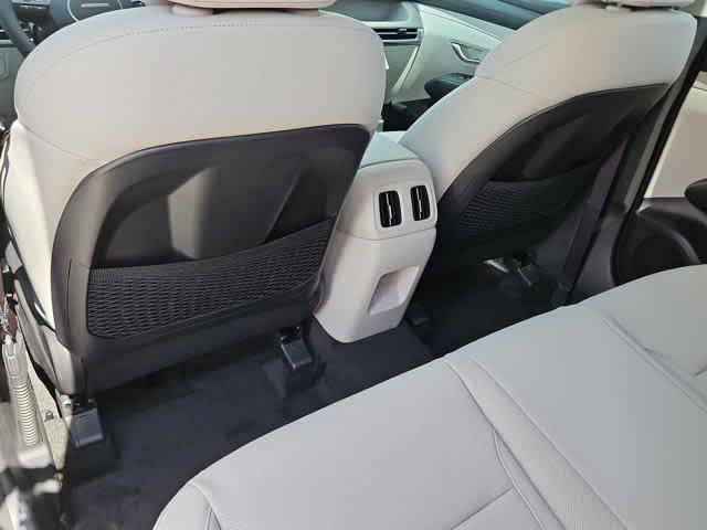 new 2025 Hyundai TUCSON Hybrid car, priced at $38,370