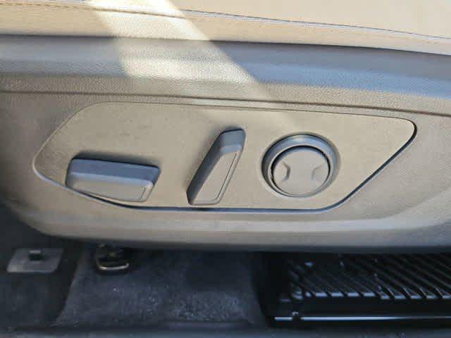 new 2025 Hyundai TUCSON Hybrid car, priced at $43,440