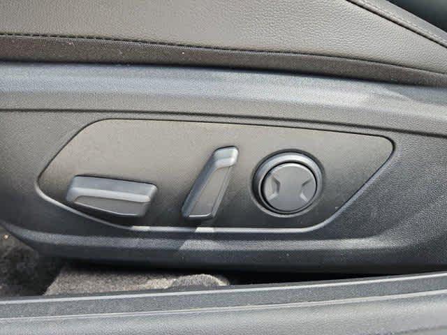 new 2025 Hyundai Elantra car, priced at $31,350