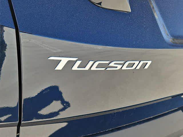new 2025 Hyundai TUCSON Hybrid car, priced at $38,305