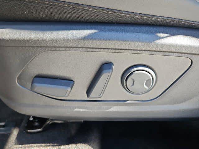 new 2025 Hyundai TUCSON Hybrid car, priced at $38,659