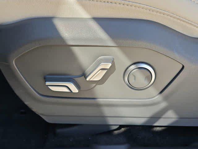 new 2025 Hyundai Santa Fe car, priced at $40,695
