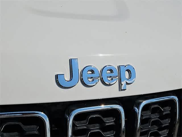 used 2018 Jeep Grand Cherokee car, priced at $14,500
