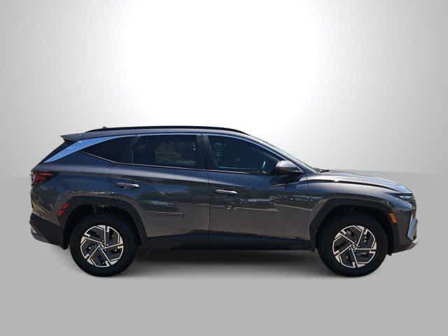 new 2025 Hyundai TUCSON Hybrid car, priced at $35,650