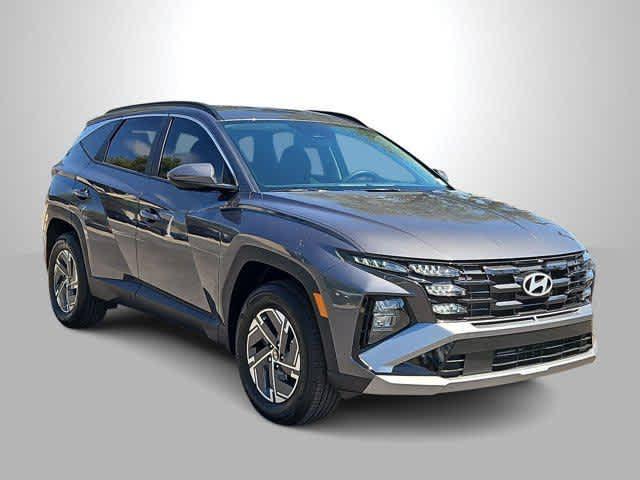new 2025 Hyundai TUCSON Hybrid car, priced at $35,650