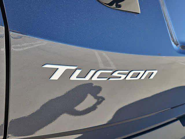 new 2025 Hyundai TUCSON Hybrid car, priced at $38,305