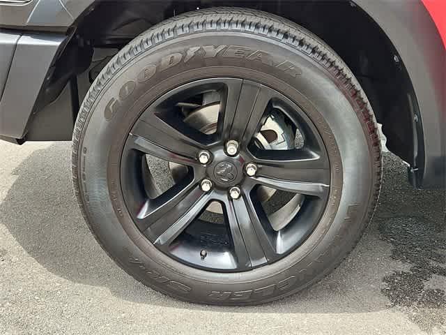 used 2022 Ram 1500 Classic car, priced at $28,000