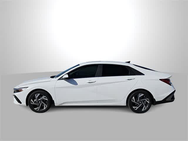 new 2024 Hyundai Elantra HEV car, priced at $31,680