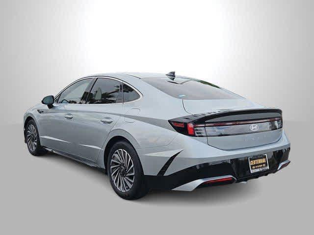new 2025 Hyundai Sonata Hybrid car, priced at $32,885
