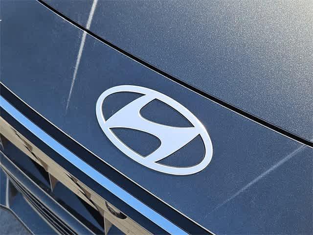 new 2024 Hyundai Elantra car, priced at $28,630