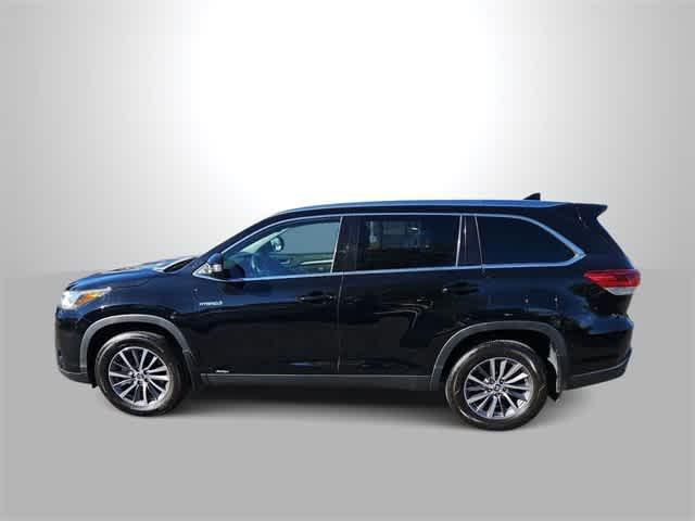 used 2019 Toyota Highlander Hybrid car, priced at $31,500