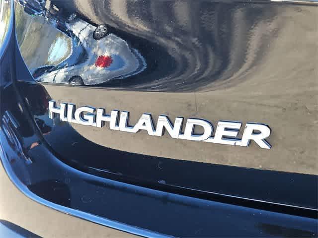 used 2019 Toyota Highlander Hybrid car, priced at $31,500