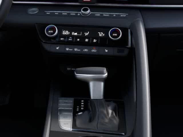 new 2025 Hyundai Elantra car, priced at $28,040