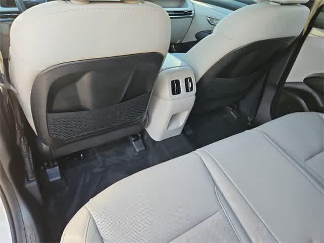 used 2025 Hyundai TUCSON Hybrid car, priced at $32,000