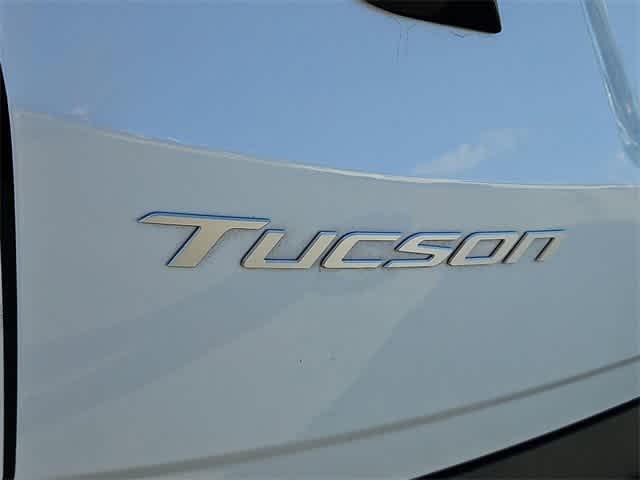used 2025 Hyundai TUCSON Hybrid car, priced at $32,000