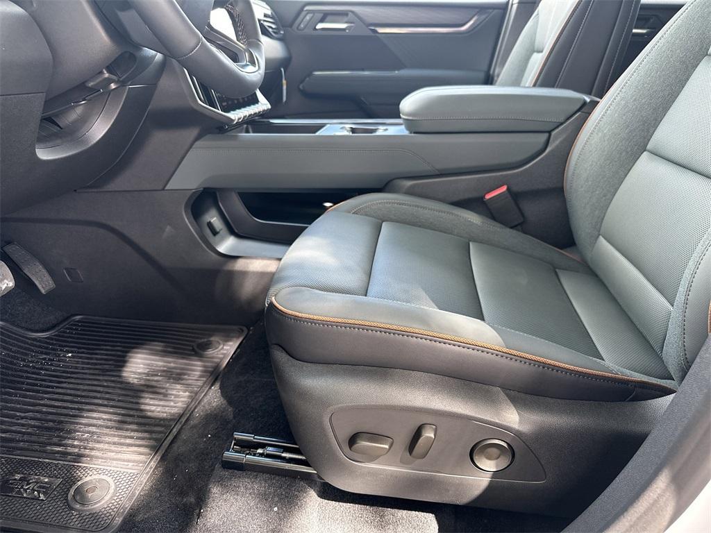 new 2026 GMC Acadia car, priced at $59,180