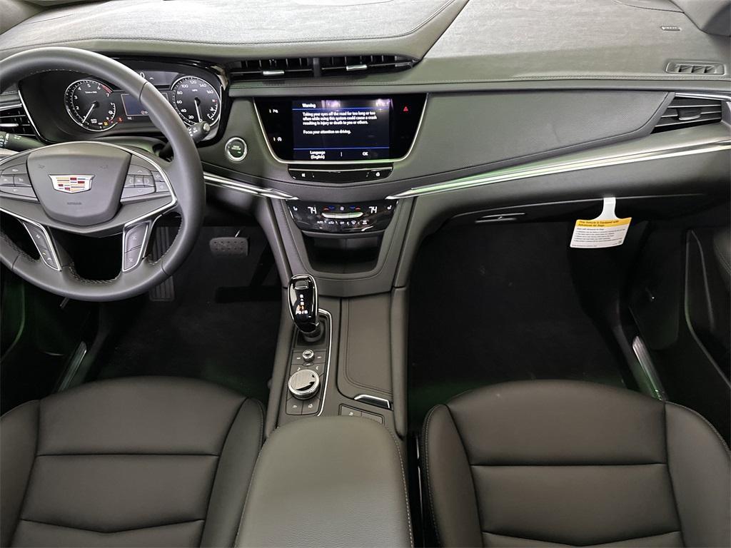 new 2025 Cadillac XT5 car, priced at $46,565