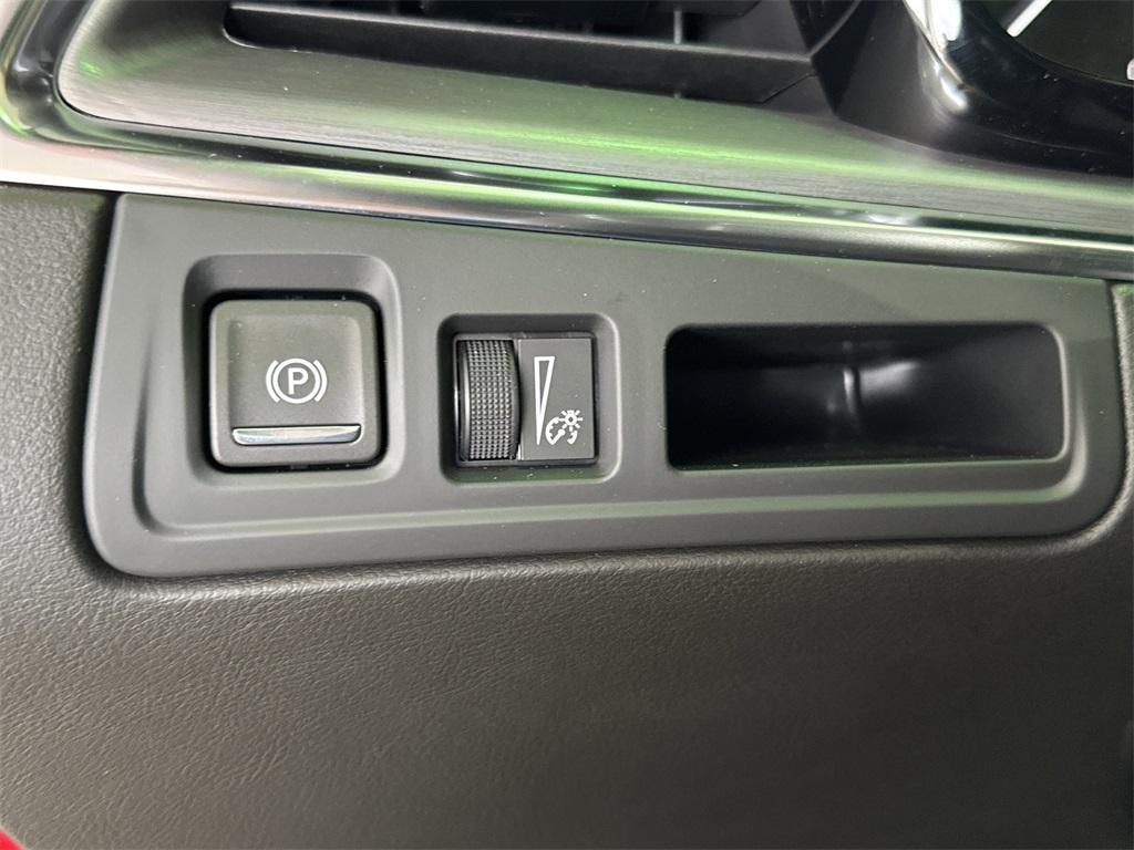 new 2025 Cadillac XT5 car, priced at $46,565