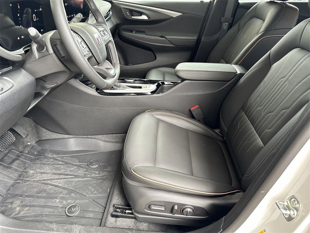 new 2025 Buick Envista car