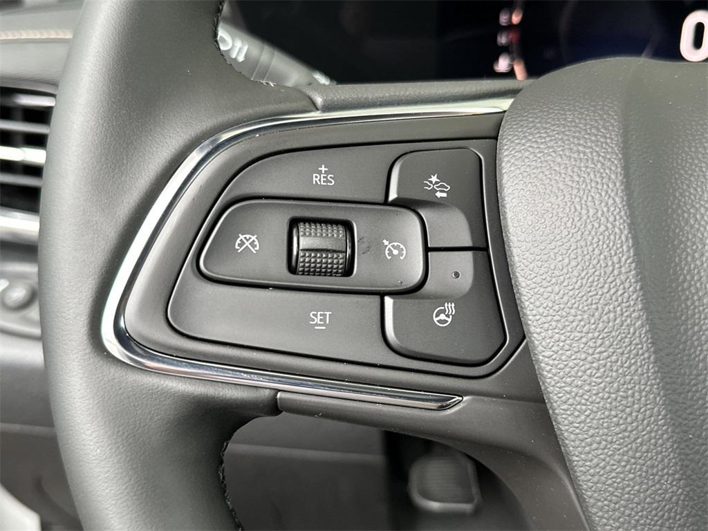 new 2025 Buick Envista car