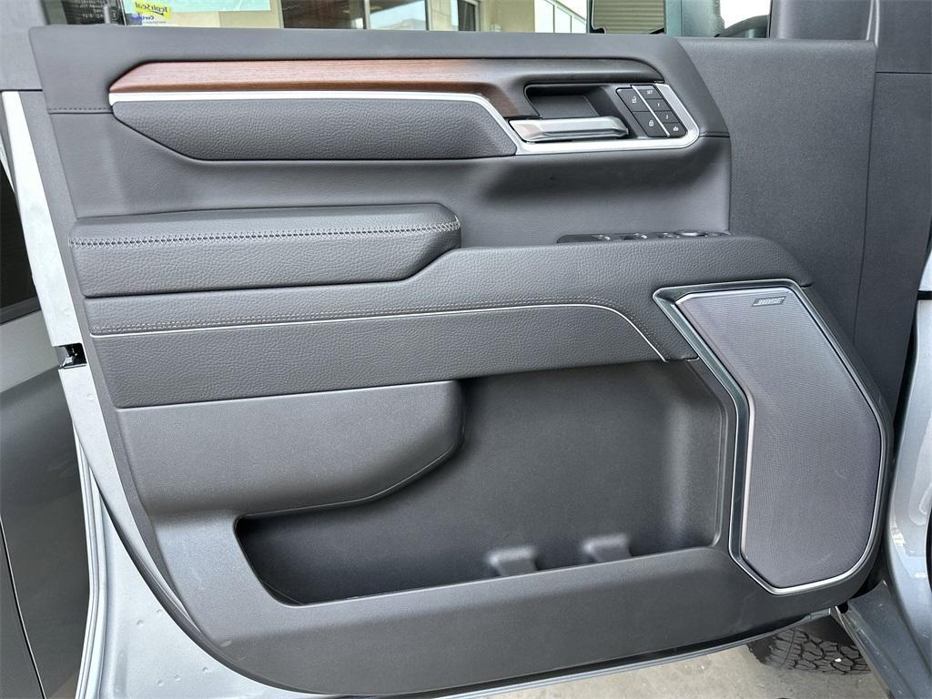 new 2025 GMC Sierra 2500 car, priced at $90,020