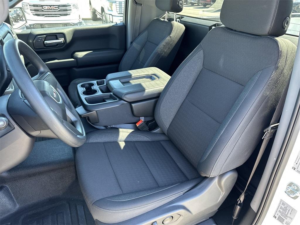 new 2025 GMC Sierra 1500 car, priced at $35,150