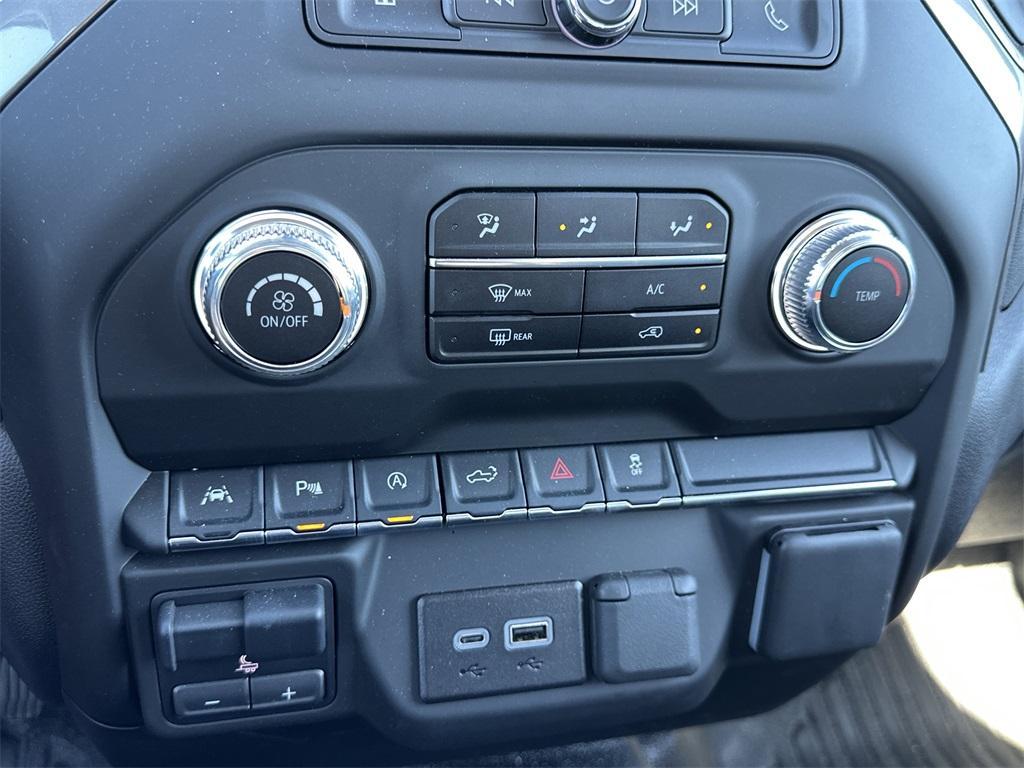 new 2025 GMC Sierra 1500 car, priced at $35,150