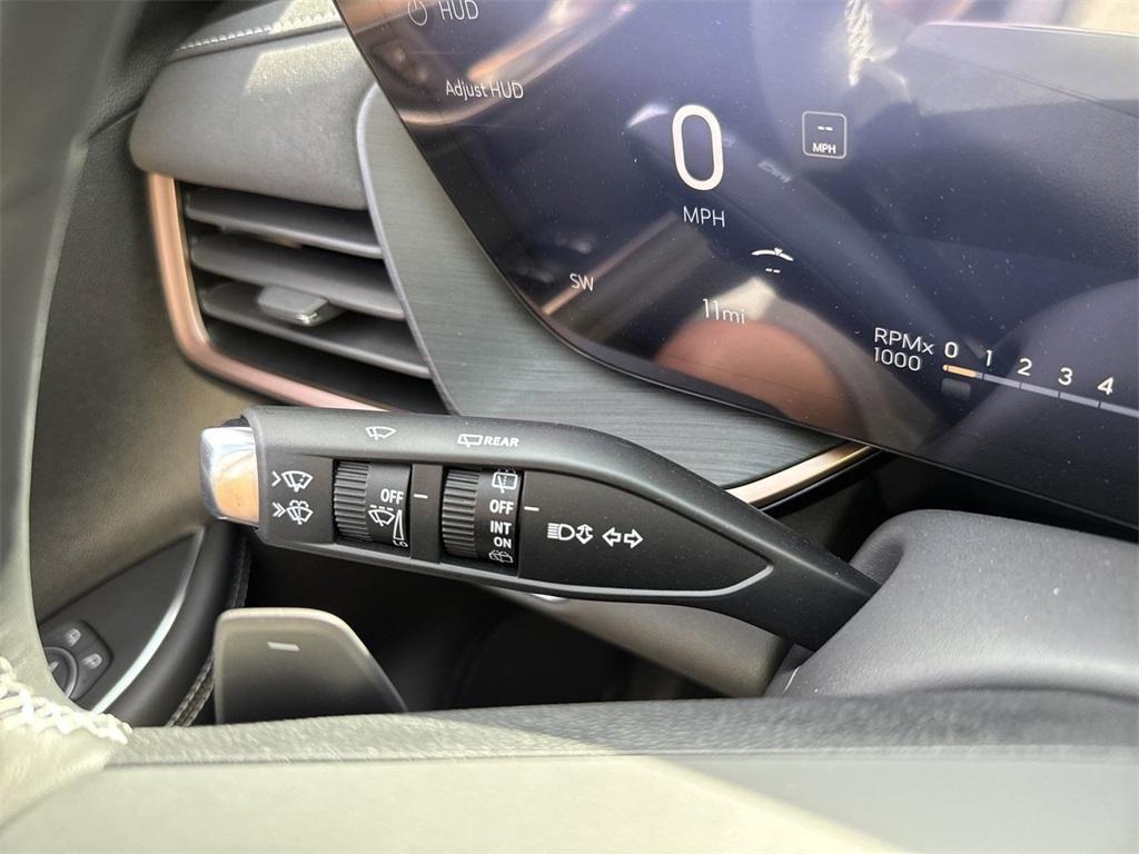 new 2025 Buick Envision car, priced at $41,940