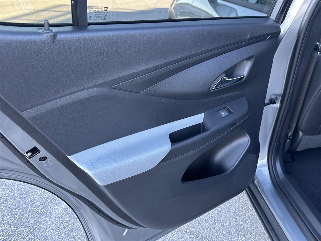 new 2025 Buick Envista car, priced at $25,924