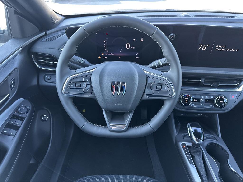 new 2025 Buick Envista car, priced at $25,924