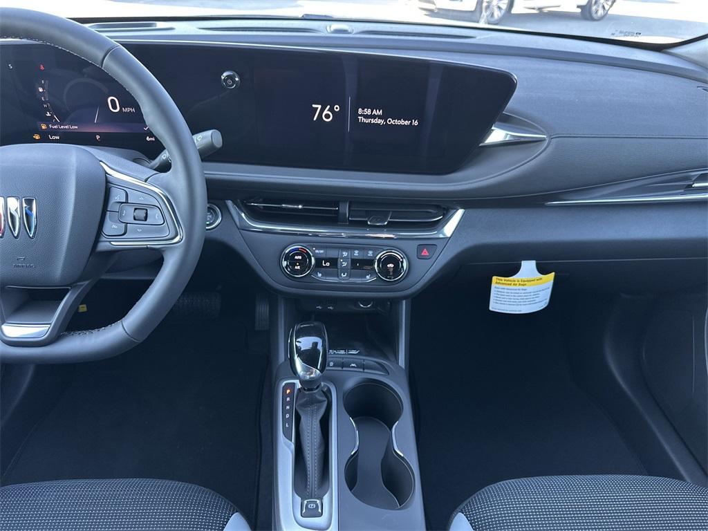 new 2025 Buick Envista car, priced at $25,924