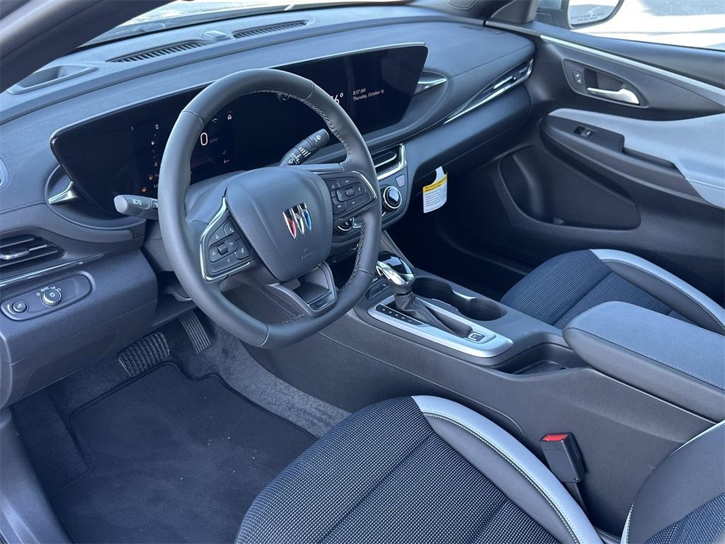new 2025 Buick Envista car, priced at $25,924