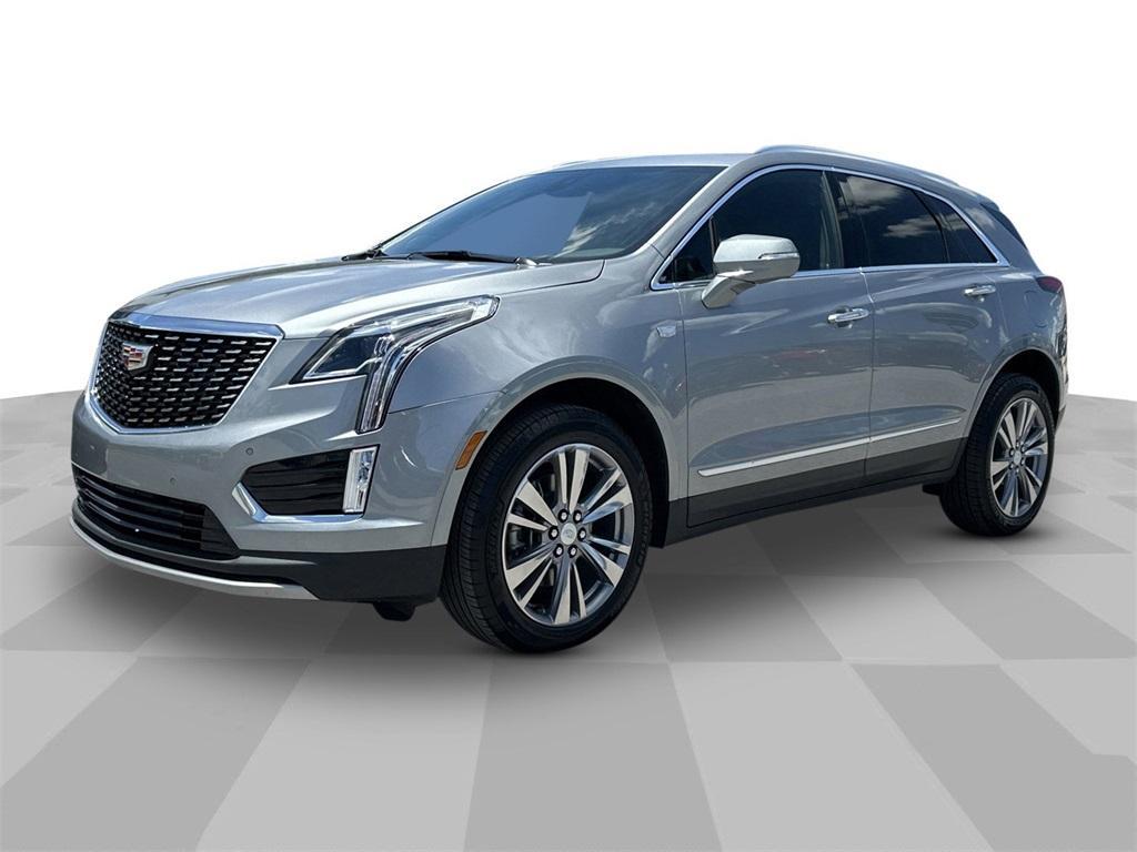 used 2025 Cadillac XT5 car, priced at $48,321