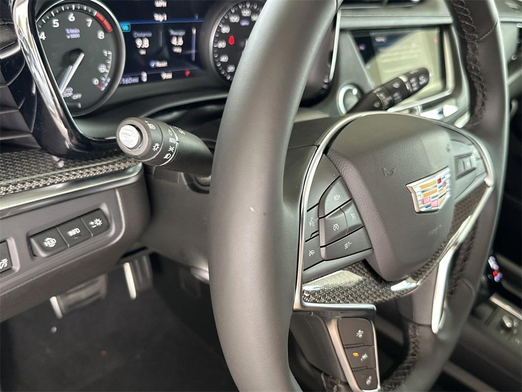 new 2026 Cadillac XT5 car