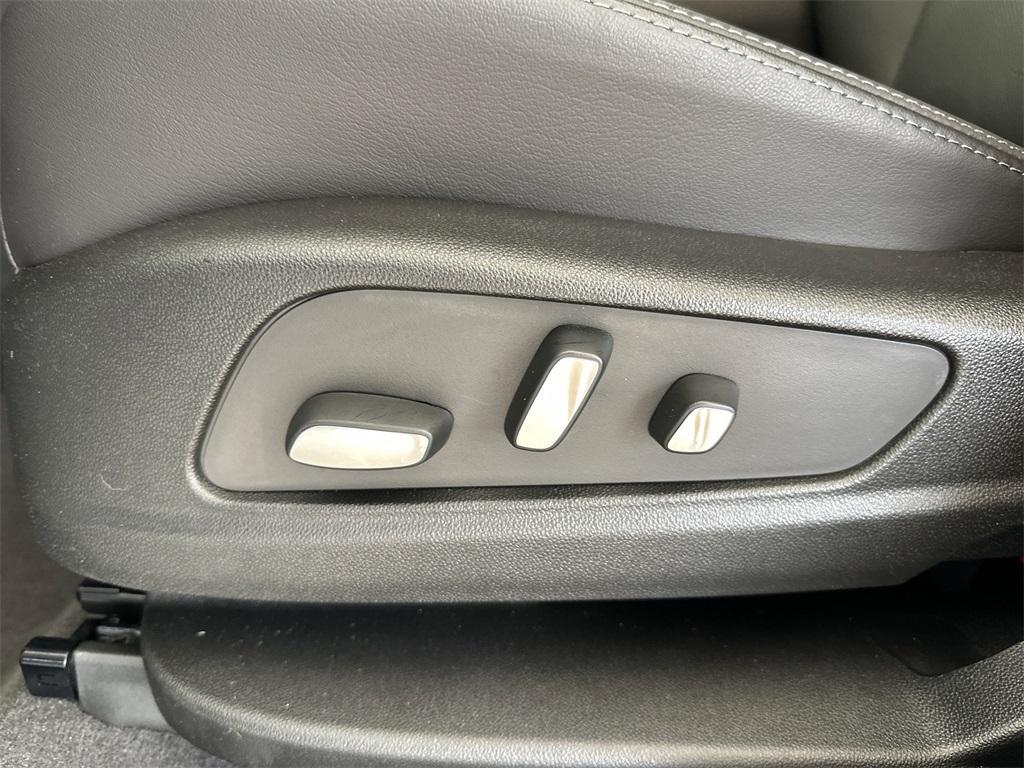 new 2026 Cadillac XT5 car