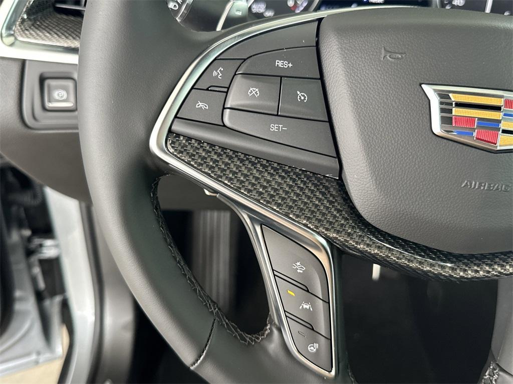 new 2026 Cadillac XT5 car