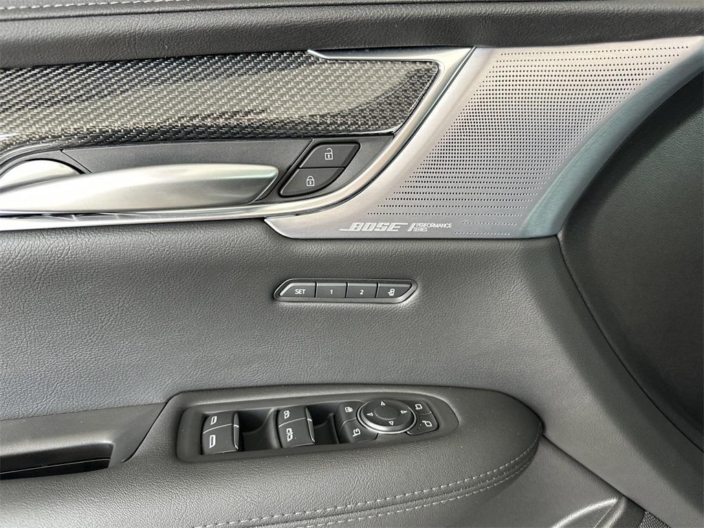 new 2026 Cadillac XT5 car