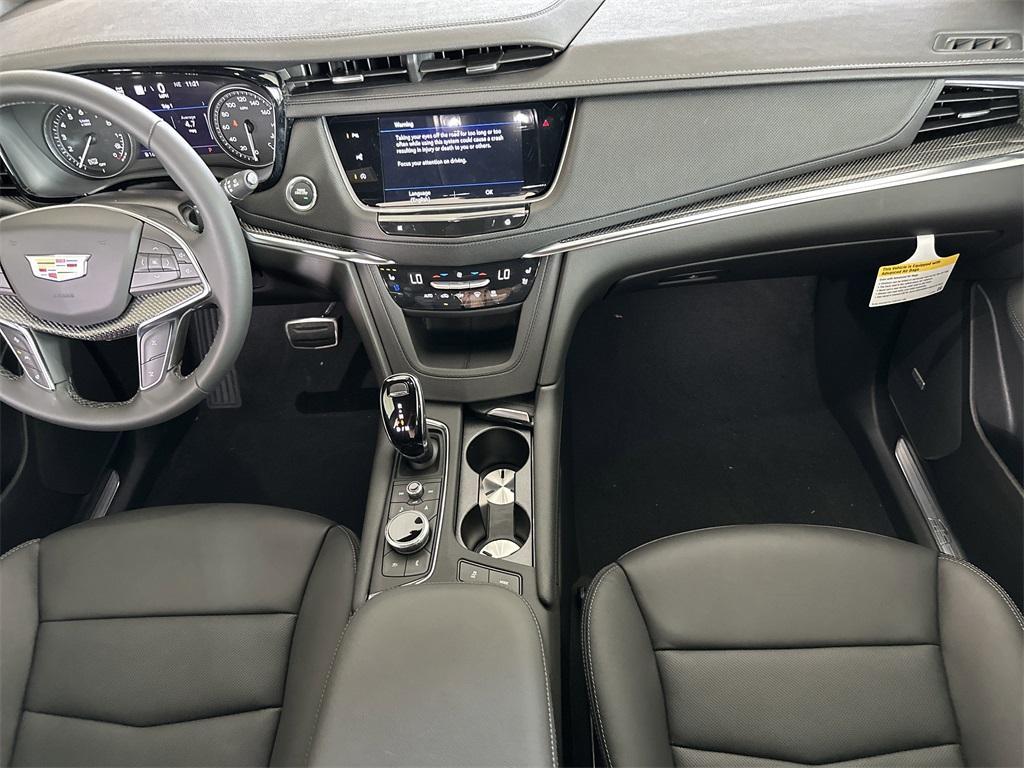 new 2026 Cadillac XT5 car