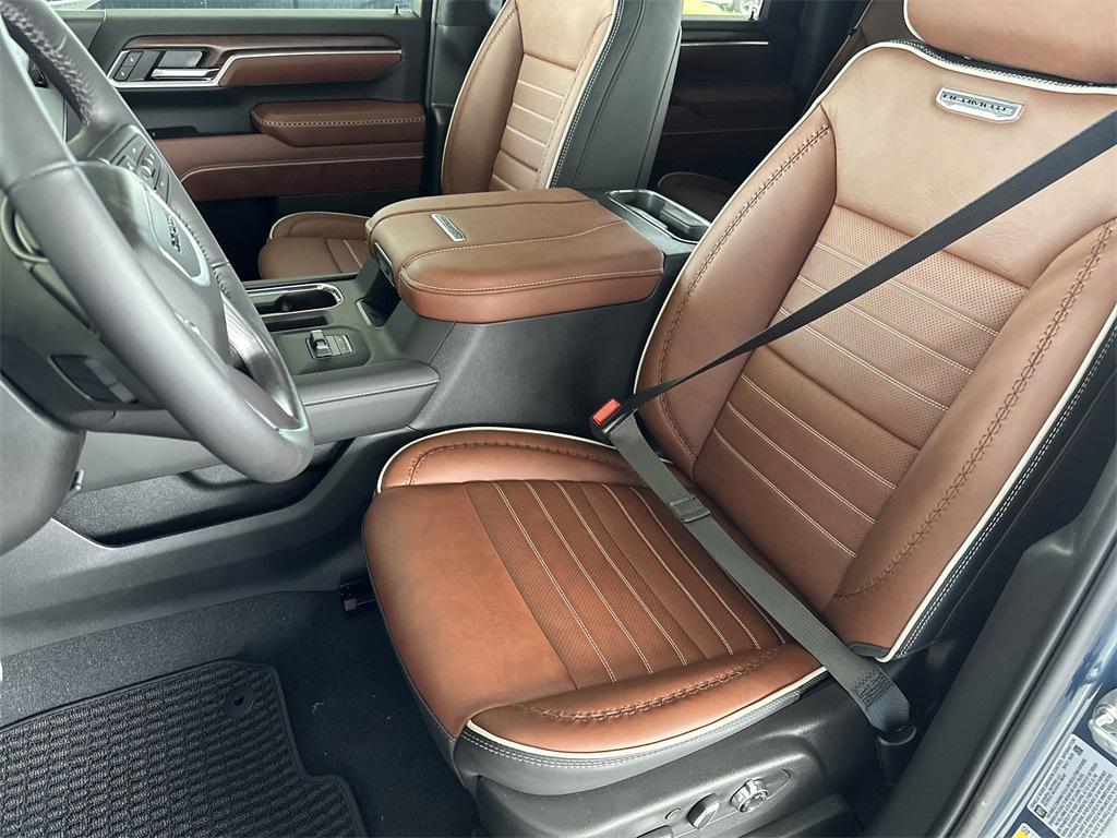 new 2025 GMC Sierra 2500 car, priced at $96,985