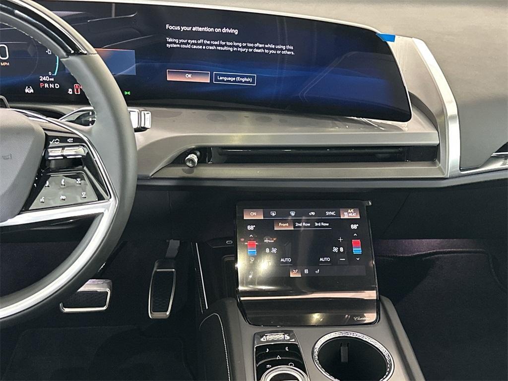 new 2026 Cadillac VISTIQ car, priced at $81,715
